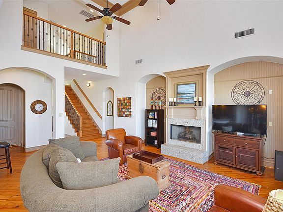 5th image of 4216 Karankawa Way