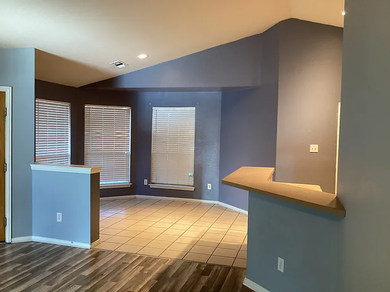 11912 Porcupine Dr — Photo 8