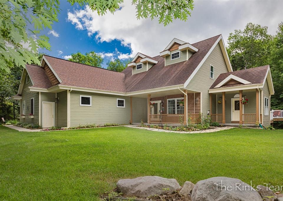 1st image of 2770 Wildberry Dr SE