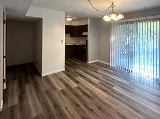 525 W Cook St #11281853, Springfield, IL 62704