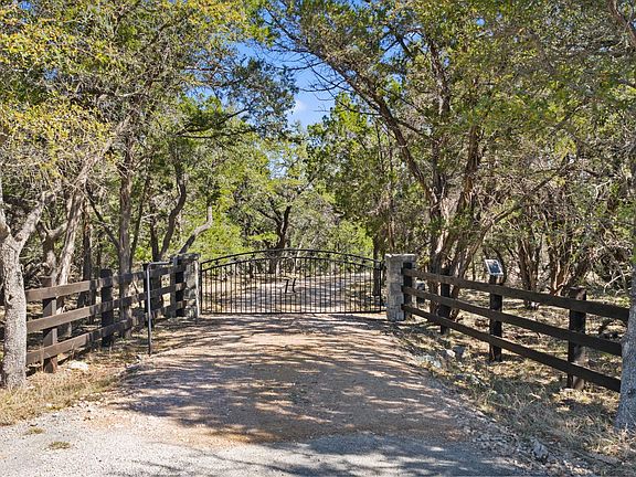 2nd image of 1426 Shelton Ranch Rd