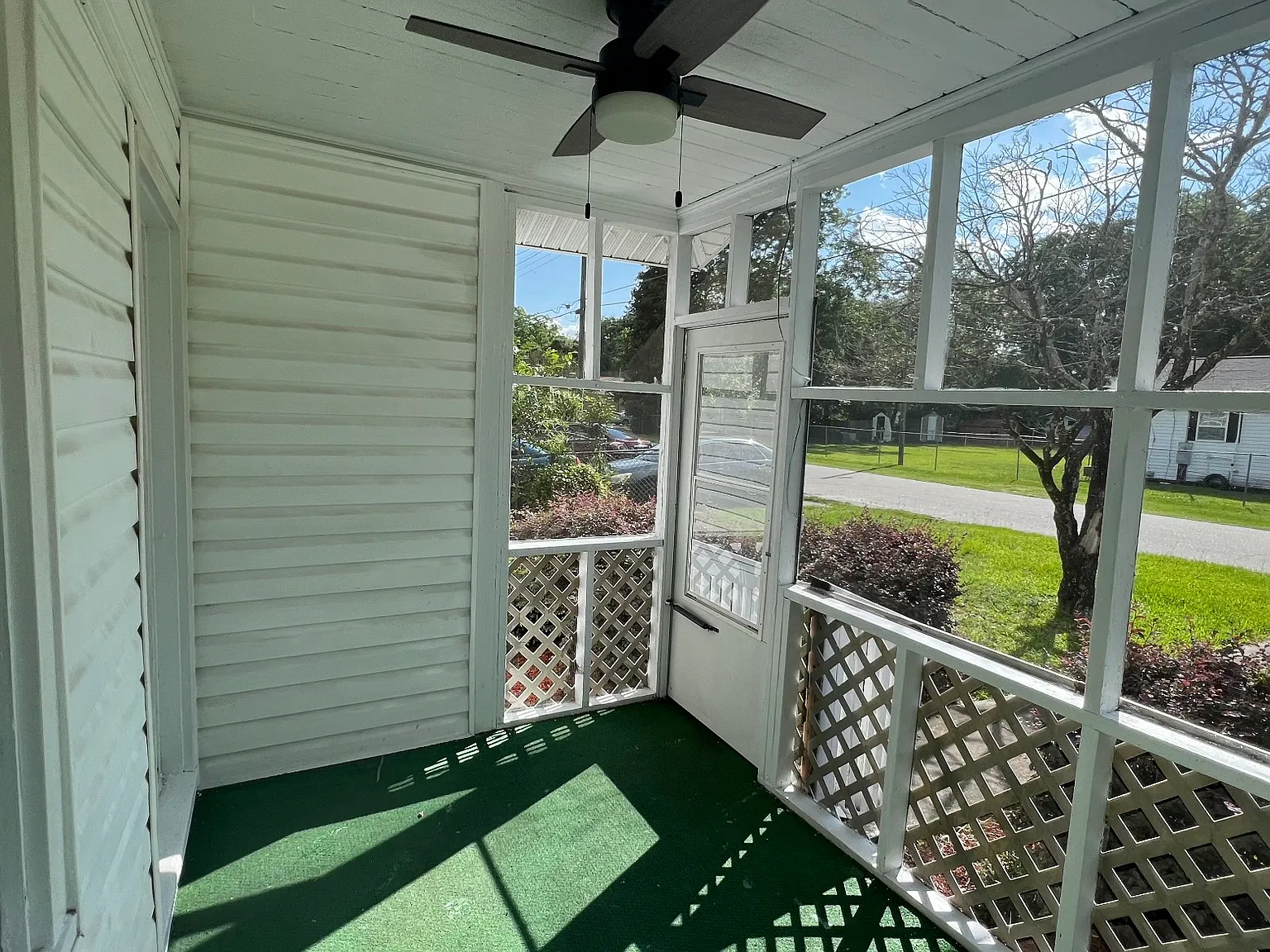 2 bed, 850 sqft, $1,050 — Photo 2