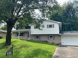 1st image of 735 Strawberry Ln