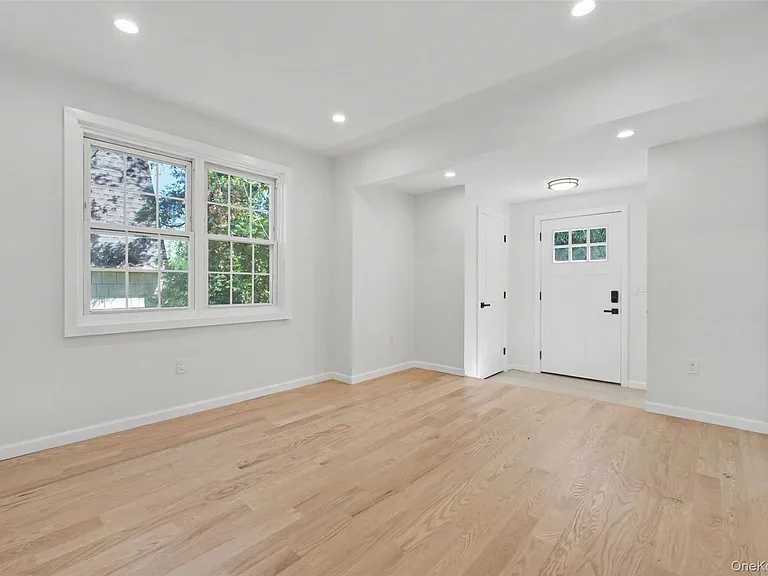 6 North St #1 — Photo 6