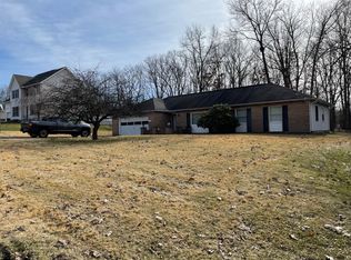 127 Forest Rd, Mountain Top, PA 18707