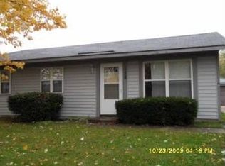 128 Galewood Dr, Bolingbrook, IL 60440