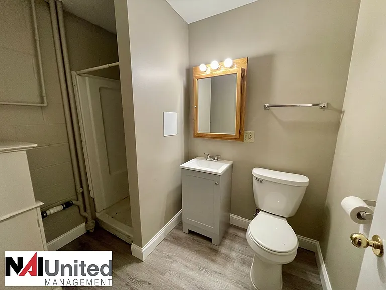 1601 S Alice St — Photo 4