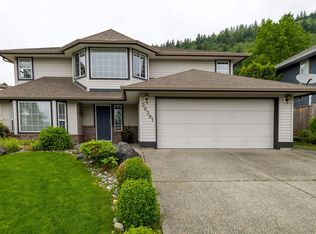 36381 Sandringham Dr, Abbotsford, BC V3G2M4