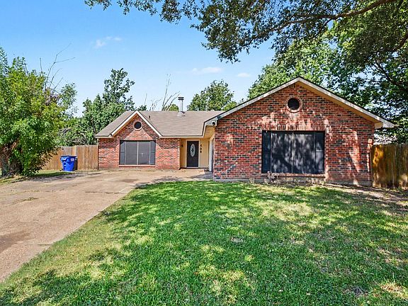 3rd image of 508 Pinyon Pl