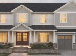 7 Broadview Ave, Bristol, RI 02809