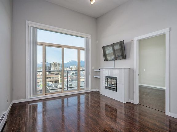2nd image of 22318 Lougheed Hwy #606