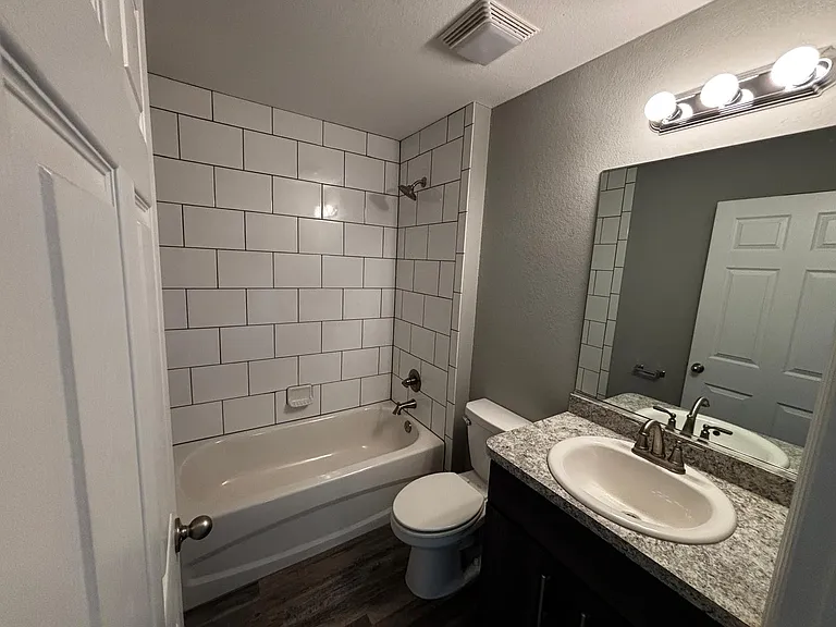 196 Willow Rd — Photo 13