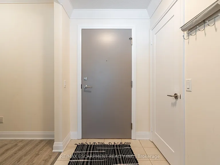16 Concord Pl S #205 — Photo 15