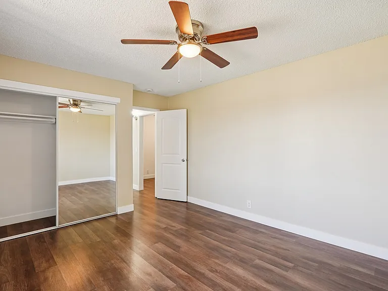 821 E Pine — Photo 45