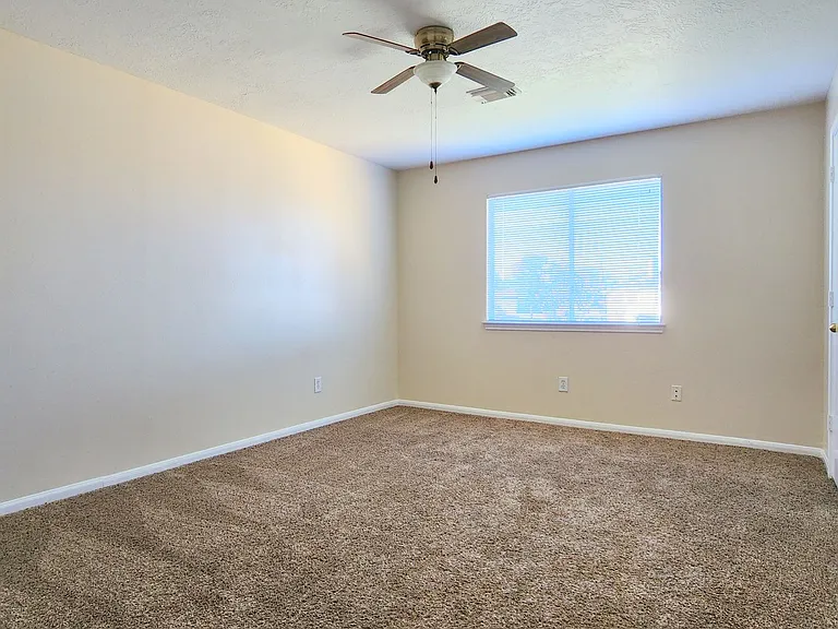 18123 Noble Forest Dr — Photo 4