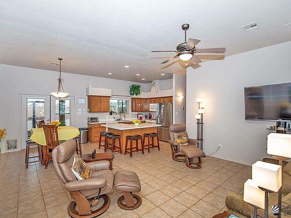 3rd image of 11577 S Chaparral Dr
