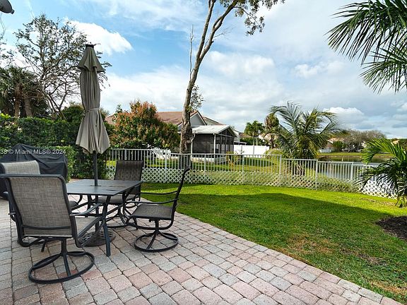5th image of 2210 NW 74th Way