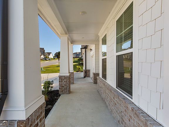 4th image of 97 Andalusa Ct