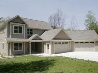 116 Summerset Dr, Kalamazoo, MI 49009