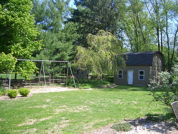 3rd image of 119 Wrenwood Ln