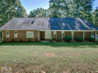 6444 Looper Lake Dr, Flowery Branch, GA 30542
