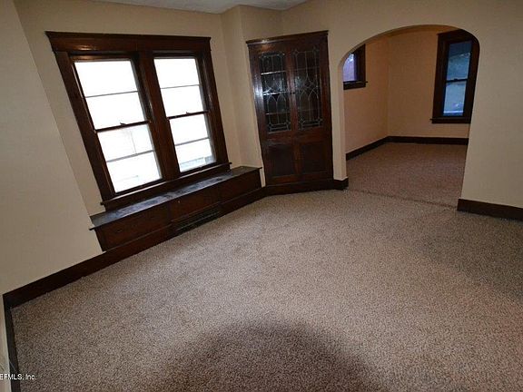 4th image of 1303 W 10th St