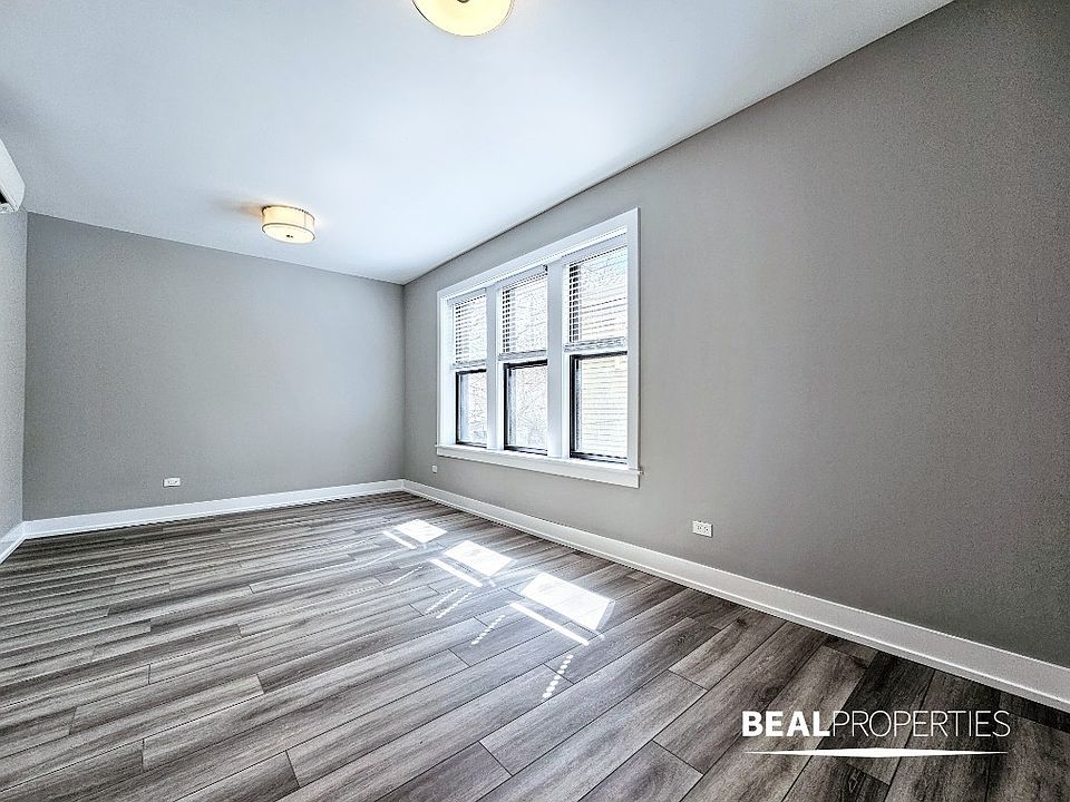 1st image of 3935 N Janssen Ave #W2
