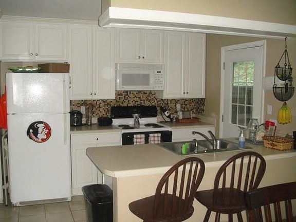 2nd image of 306 Westwood Dr #306