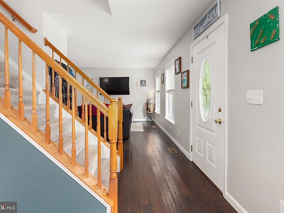4th image of 5710 Riverbend Ln