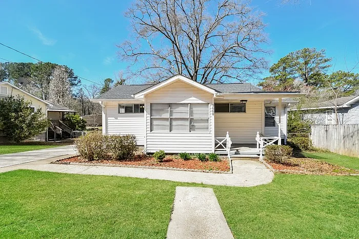 1008 Minor Dr