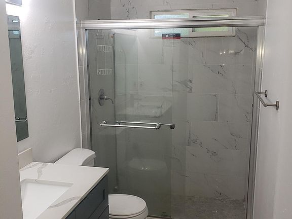 5th image of 1614 Sandalwood Dr