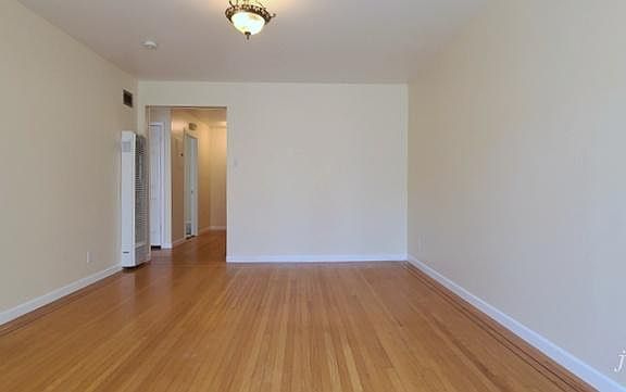 3rd image of 1731 Chestnut St #3