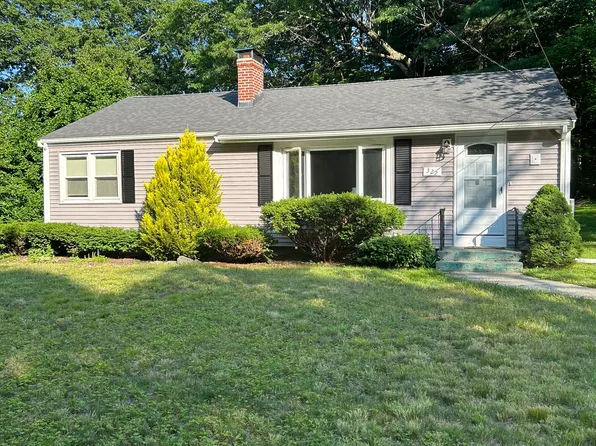 322 Reservoir St, Holden, MA 01520