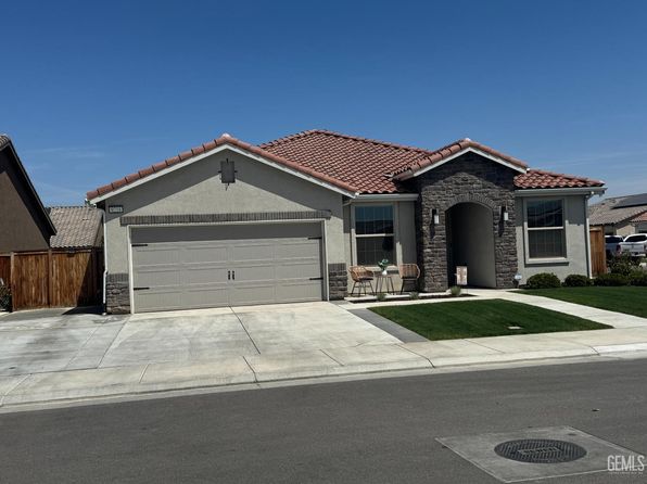 9218 Cape Forest Ln, Shafter, CA 93263