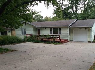 3317 NW Rochester Rd, Topeka, KS 66617