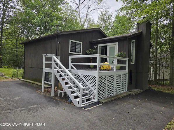 3332 Oberon Rd, Tobyhanna, PA 18466