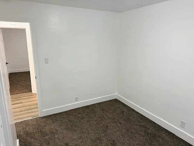 995 E Taylor St — Photo 13