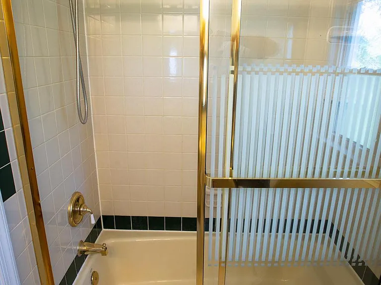 5915 Ryland Dr — Photo 20