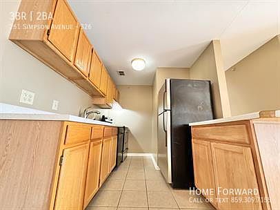 4th image of 261 Simpson Ave APT 326
