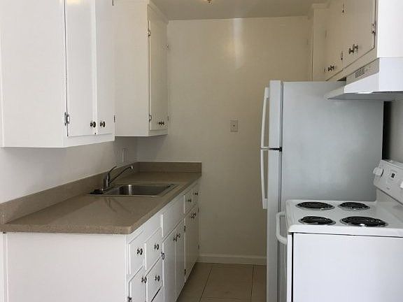 5th image of 1007 Leigh Ave #11