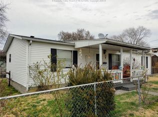 9 Water St, Point Pleasant, WV 25550