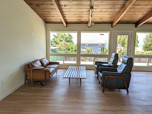 5th image of 517 Mar Vista Dr