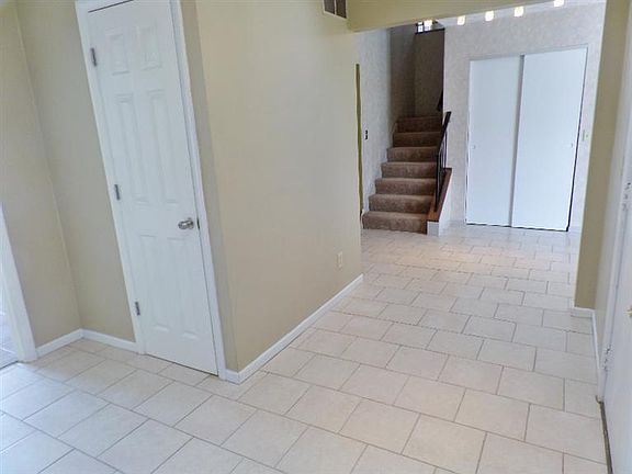 4th image of 2955 Gilligan Ave