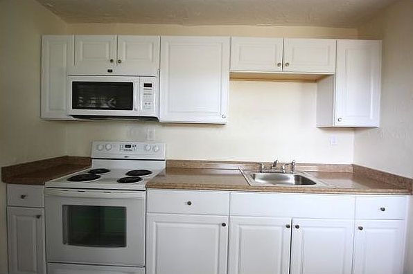 1st image of 1801 NW 34th Ter