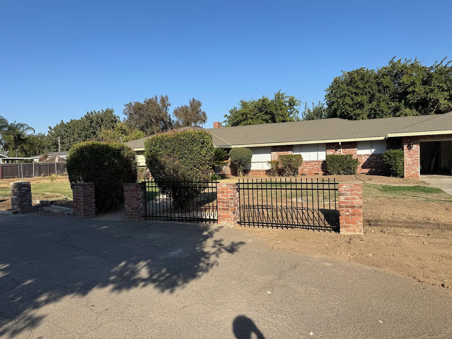 4 bed, 2324 sqft, $3,250 — Photo 1