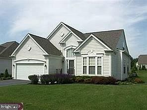 1st image of 211 Aster Cir