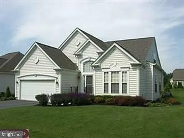 211 Aster Cir, Kennett Square, PA 19348