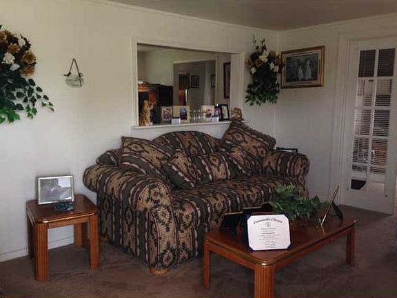 2nd image of 1123 Blythewood Ln