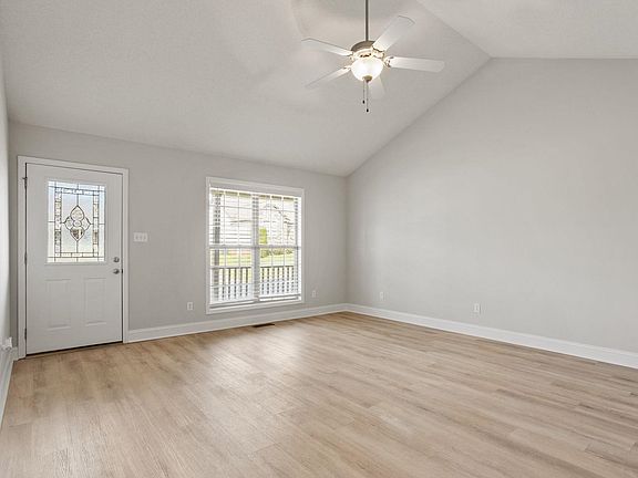 4th image of 127 Harvest Ridge Dr