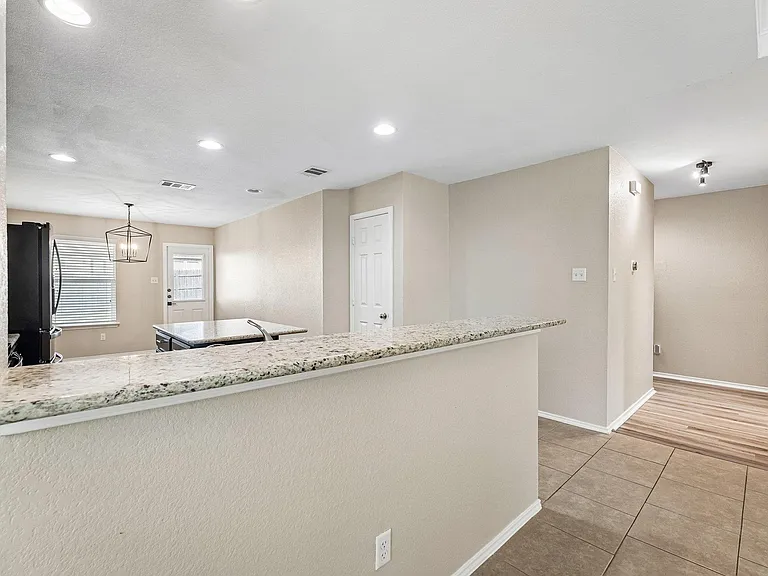 9209 Bowfield Dr — Photo 13